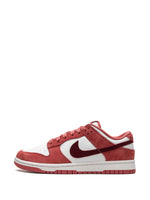 Load image into Gallery viewer, Wmns Dunk Low &quot;Valentines Day&quot;
