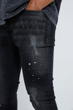 Load image into Gallery viewer, Super Skinny Distressed Paint Splat Jeans
